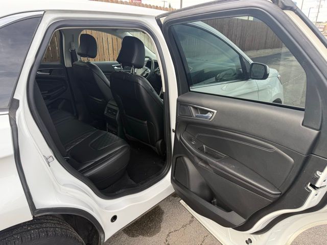 2024 Ford Edge Titanium - Photo 10