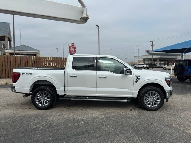 2025 Ford F-150 Lariat photo 4