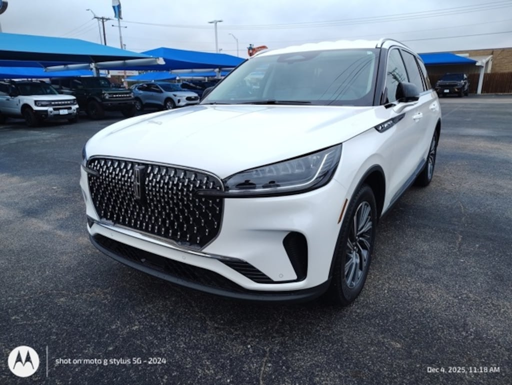 New 2026 Lincoln Aviator Premiere SUV