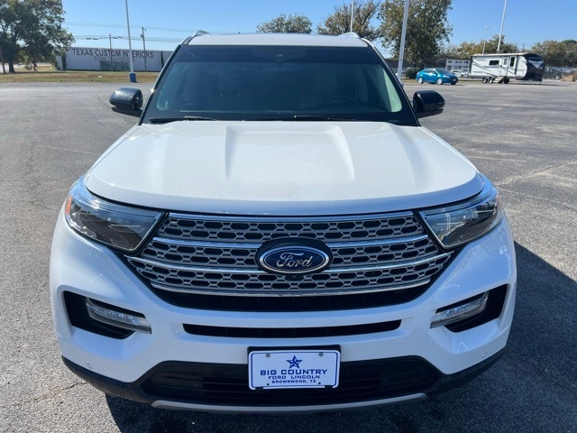 2022 Ford Explorer Limited's photo