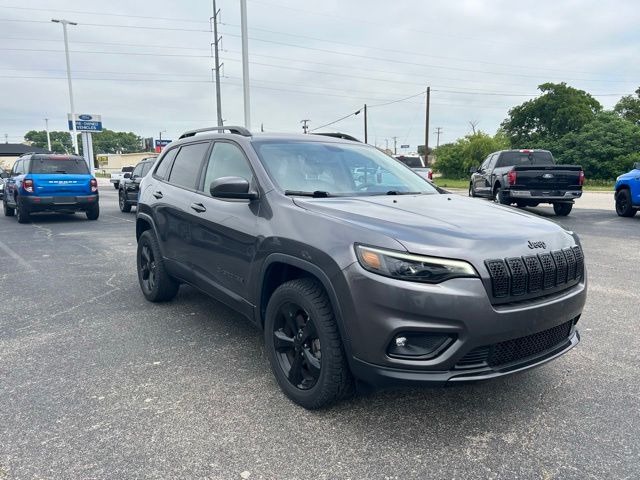 Used 2019 Jeep Cherokee Altitude with VIN 1C4PJLLN0KD325764 for sale in Brownwood, TX