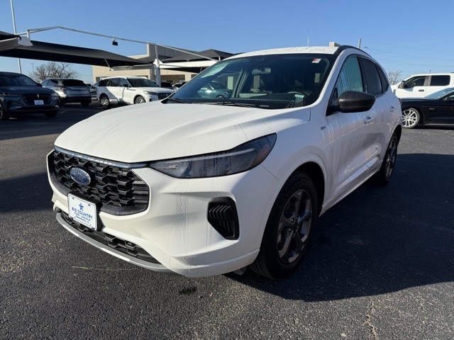 2024 Ford Escape ST-Line's photo