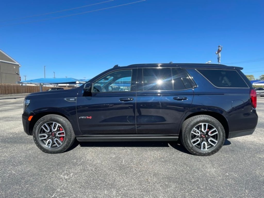 Used 2024 GMC Yukon AT4 SUV