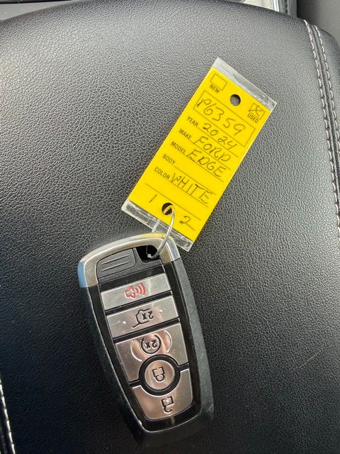 2024 Ford Edge Titanium - Photo 23