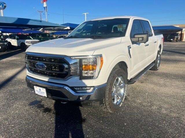 2021 Ford F-150 XLT photo 3