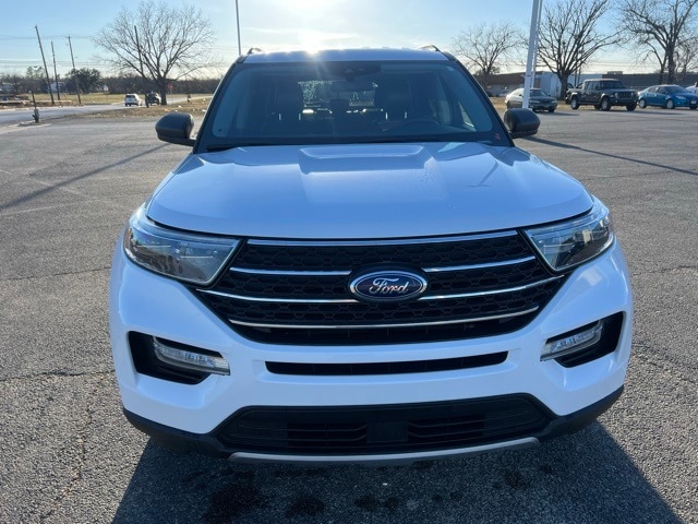 2023 Ford Explorer XLT's photo