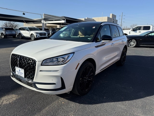 2023 Lincoln Corsair Reserve's photo