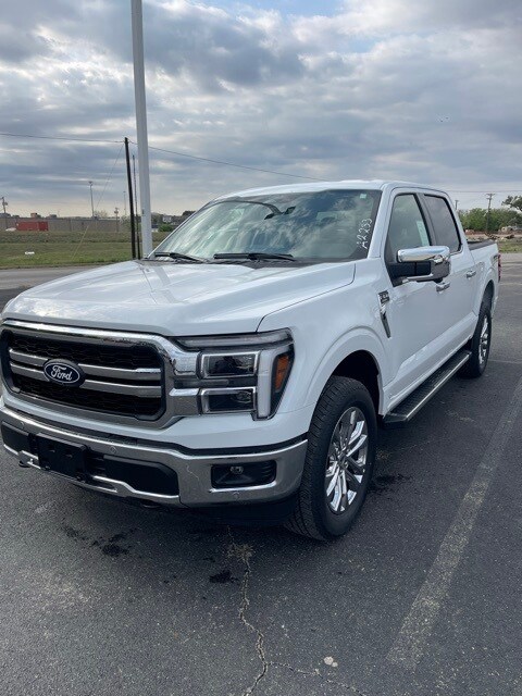 2025 Ford F-150 Lariat photo 3