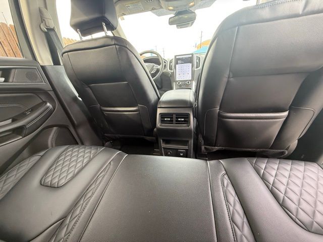 2024 Ford Edge Titanium - Photo 12