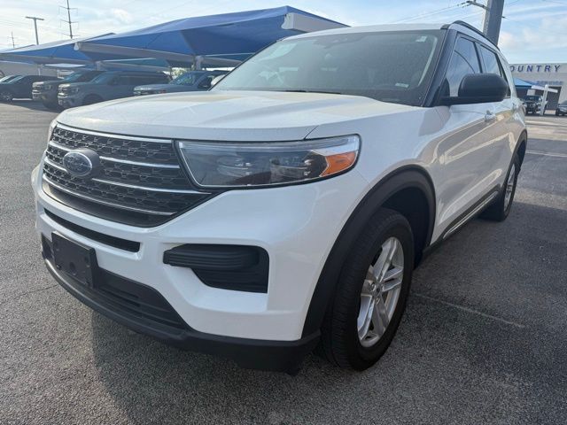2023 Ford Explorer XLT RWD's photo