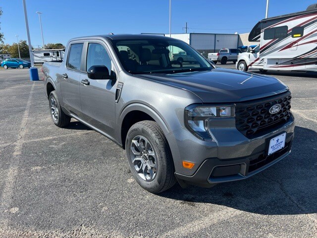 2025 Ford Maverick XLT photo 2