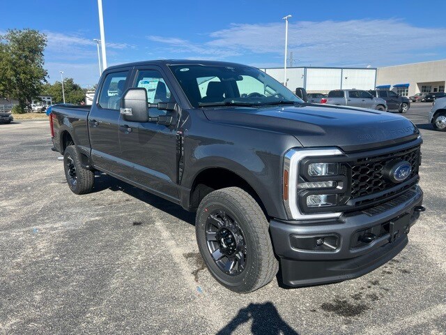 2026 Ford F-250 XL photo 2