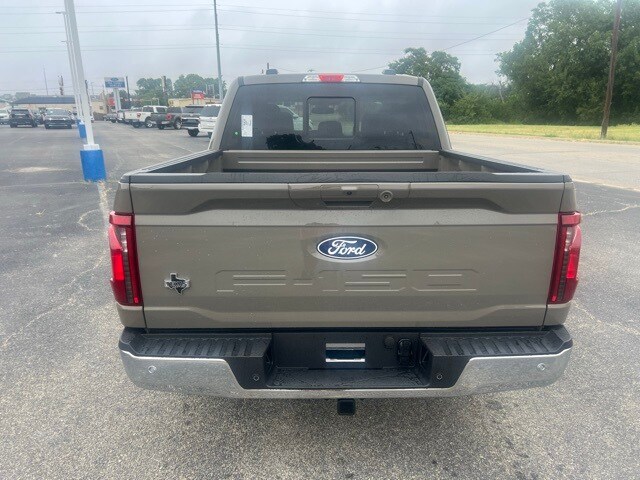 2025 Ford F-150 XLT photo 4
