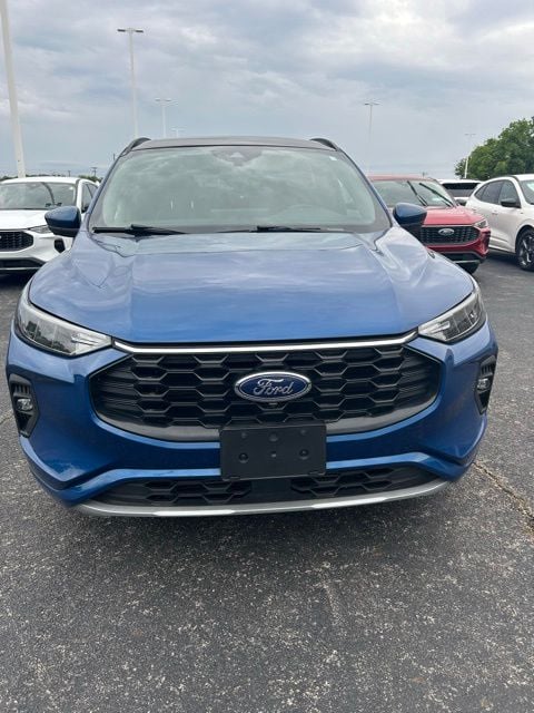 2023 Ford Escape ST-Line Select AWD 2.0L's photo