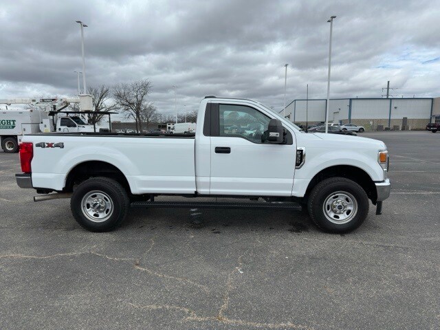 2022 Ford F-350 XL photo 4