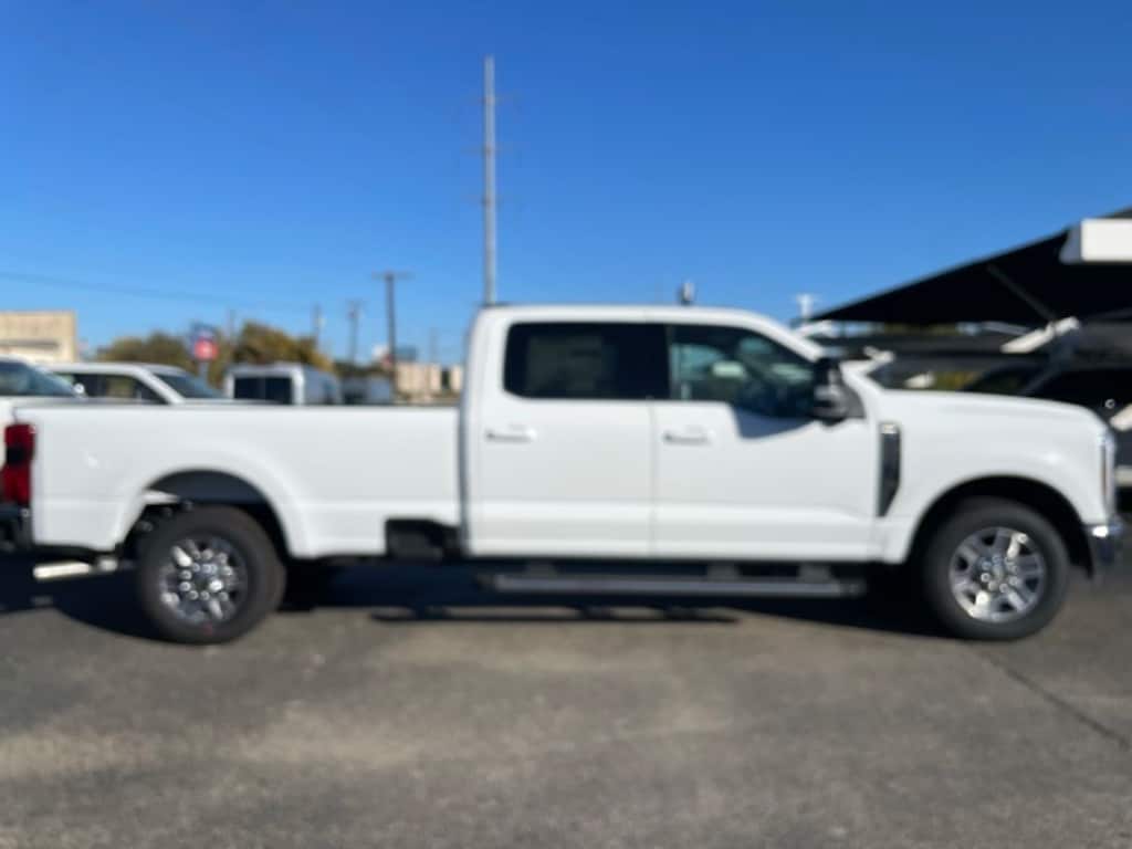 New 2026 Ford F-350 Truck Crew Cab