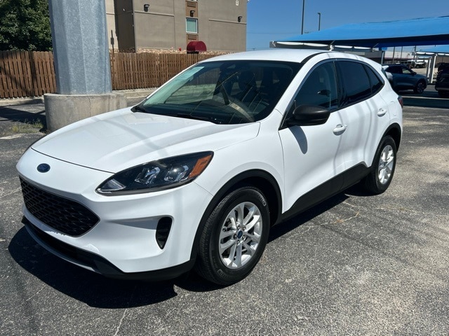 Used 2022 Ford Escape SE with VIN 1FMCU0G6XNUA13653 for sale in Brownwood, TX