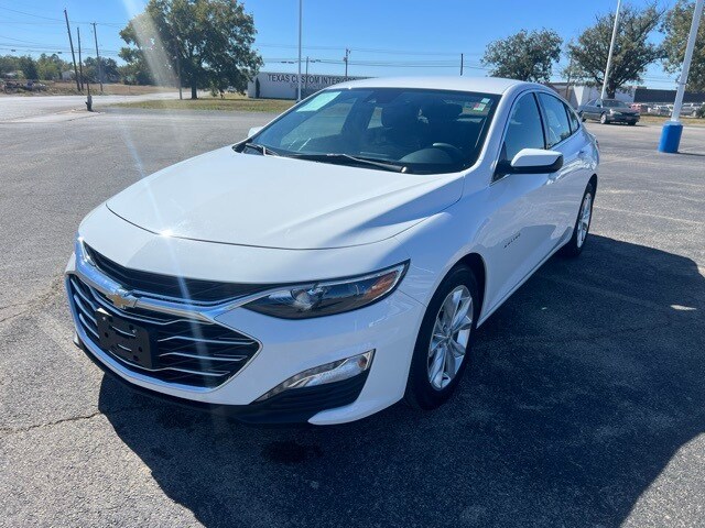 2024 Chevrolet Malibu 1LT photo 3