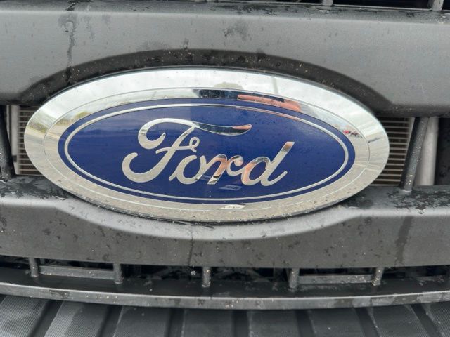 2022 Ford F-350 Super Duty XL - Photo 9