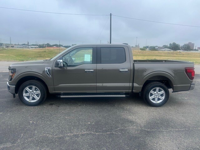 2025 Ford F-150 XLT photo 3