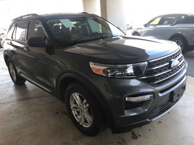 2020 Ford Explorer XLT photo 2