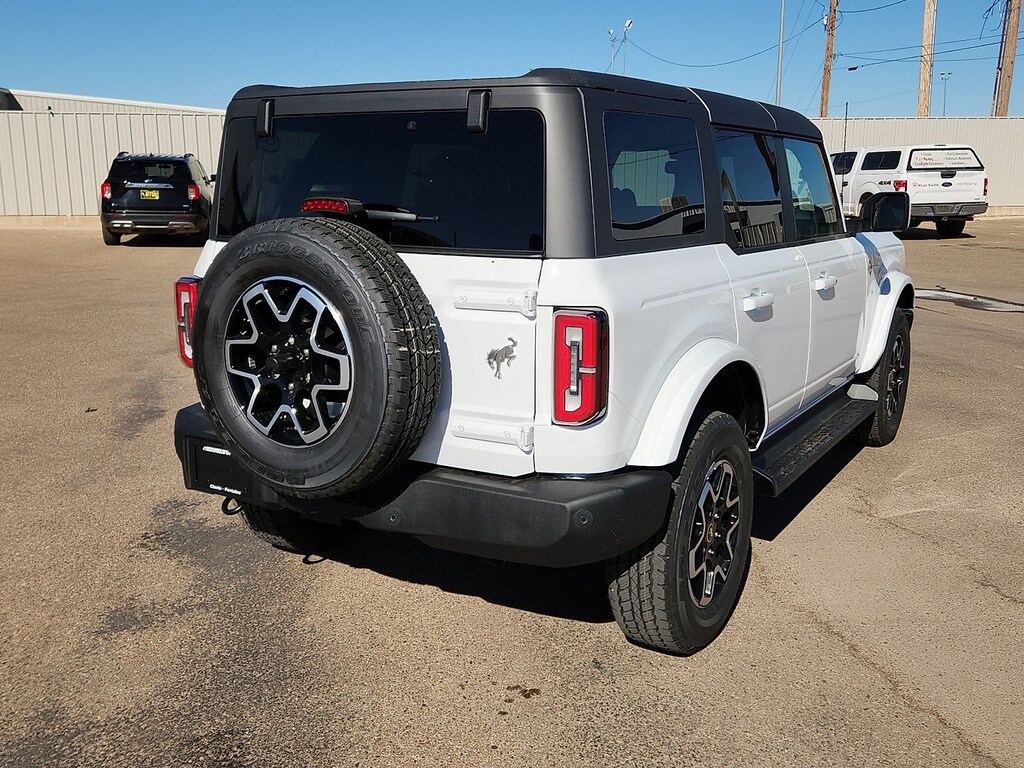 New 2025 Ford Bronco Outer Banks SUV