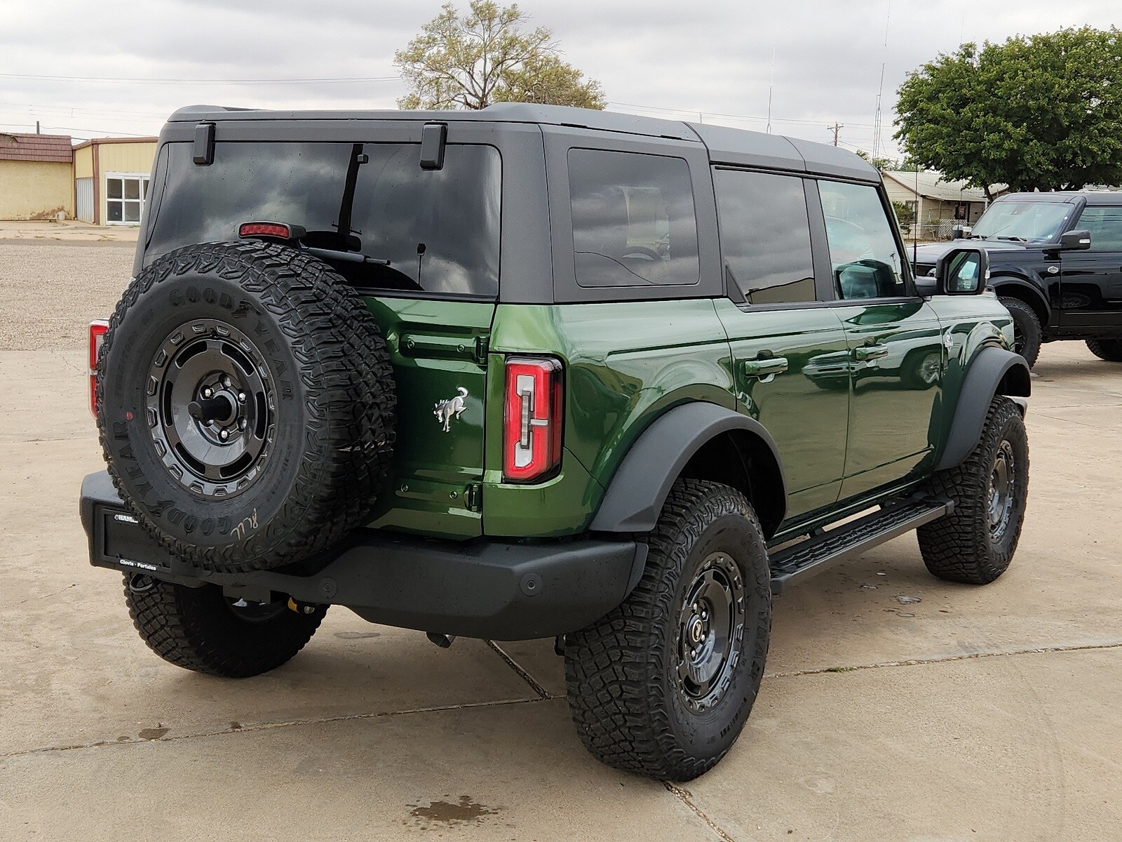 2024 Ford Bronco Outer Banks photo 4