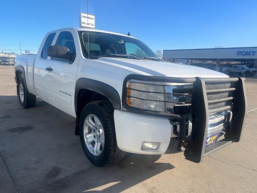 Used 2011 Chevrolet Silverado 1500 LT Extended Cab Truck