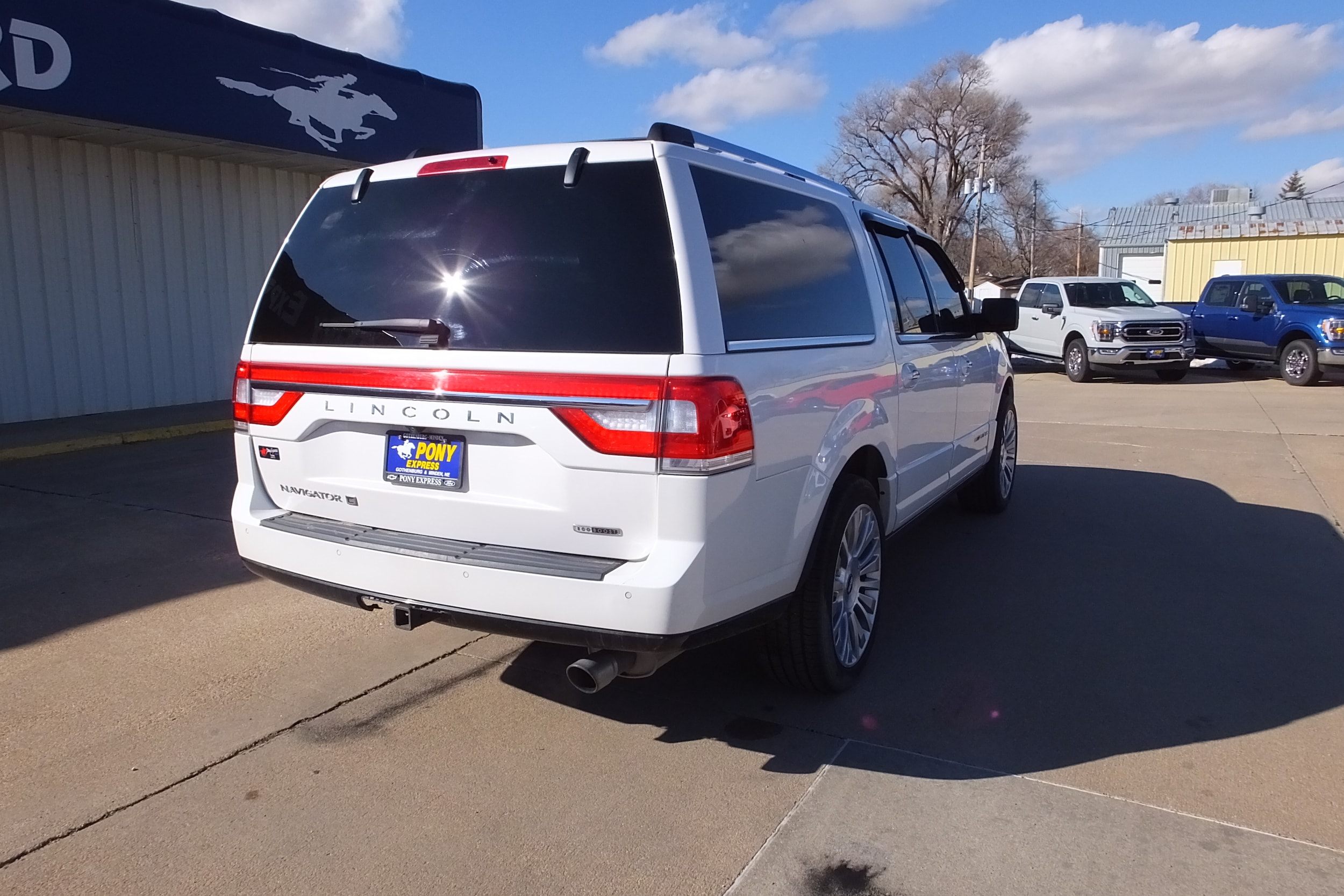Used 2016 Lincoln Navigator Reserve with VIN 5LMJJ3LT1GEL05389 for sale in Minden, NE