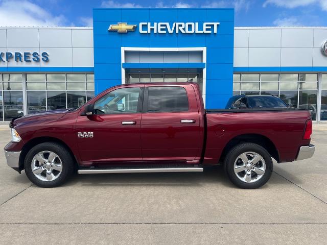 2016 RAM 1500 Big Horn 4x4 Crew Cab 5'7's photo