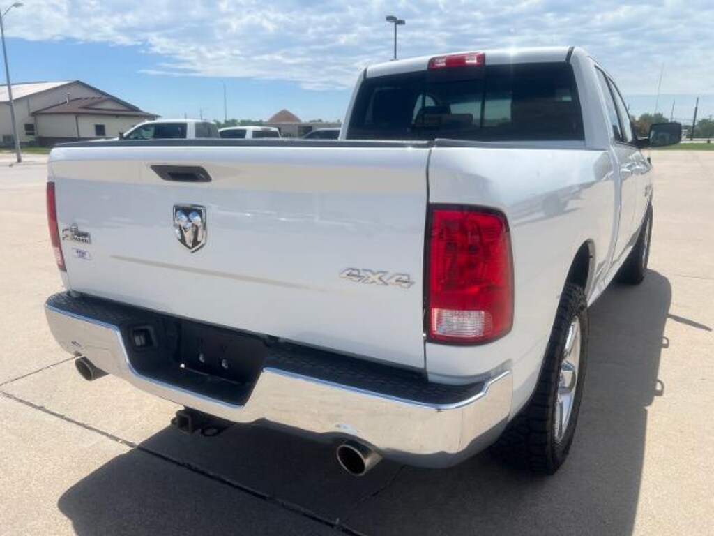 Used 2016 Ram 1500 SLT Crew Cab Truck