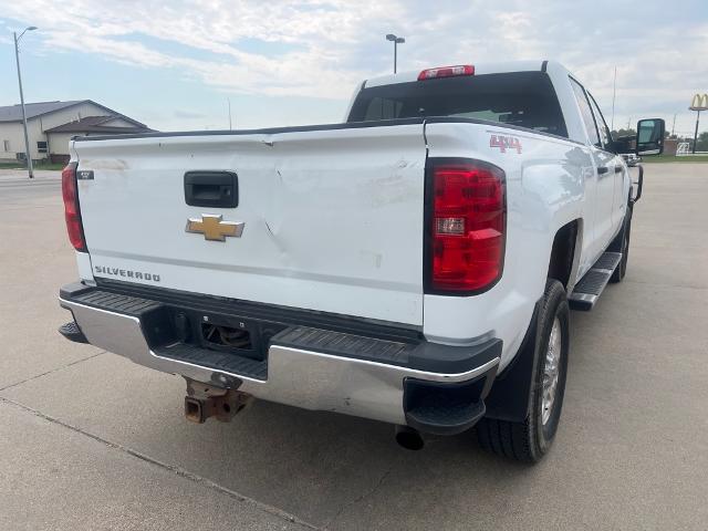 2015 Chevrolet Silverado 2500HD photo 4