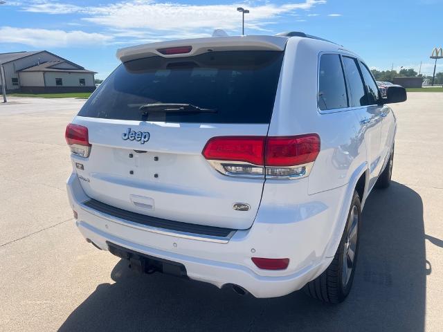 2016 Jeep Grand Cherokee Overland photo 2