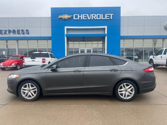 2016 Ford Fusion SE FWD's photo