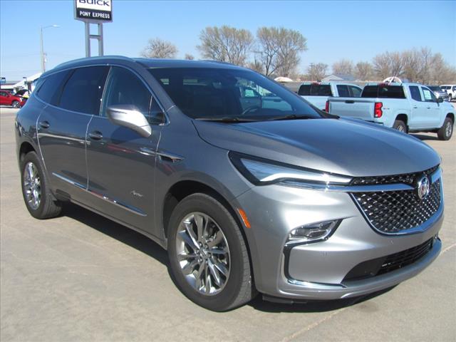 2024 Buick Enclave Avenir photo 2