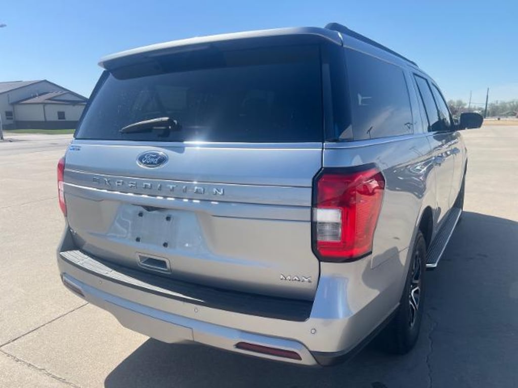 Used 2022 Ford Expedition MAX XLT SUV