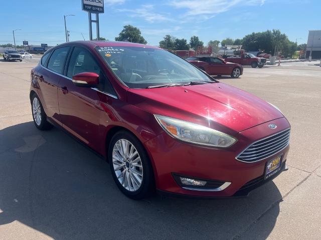2017 Ford Focus Titanium photo 3