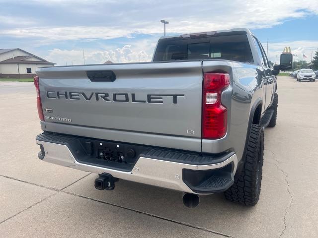 2024 Chevrolet Silverado 2500HD LT photo 4