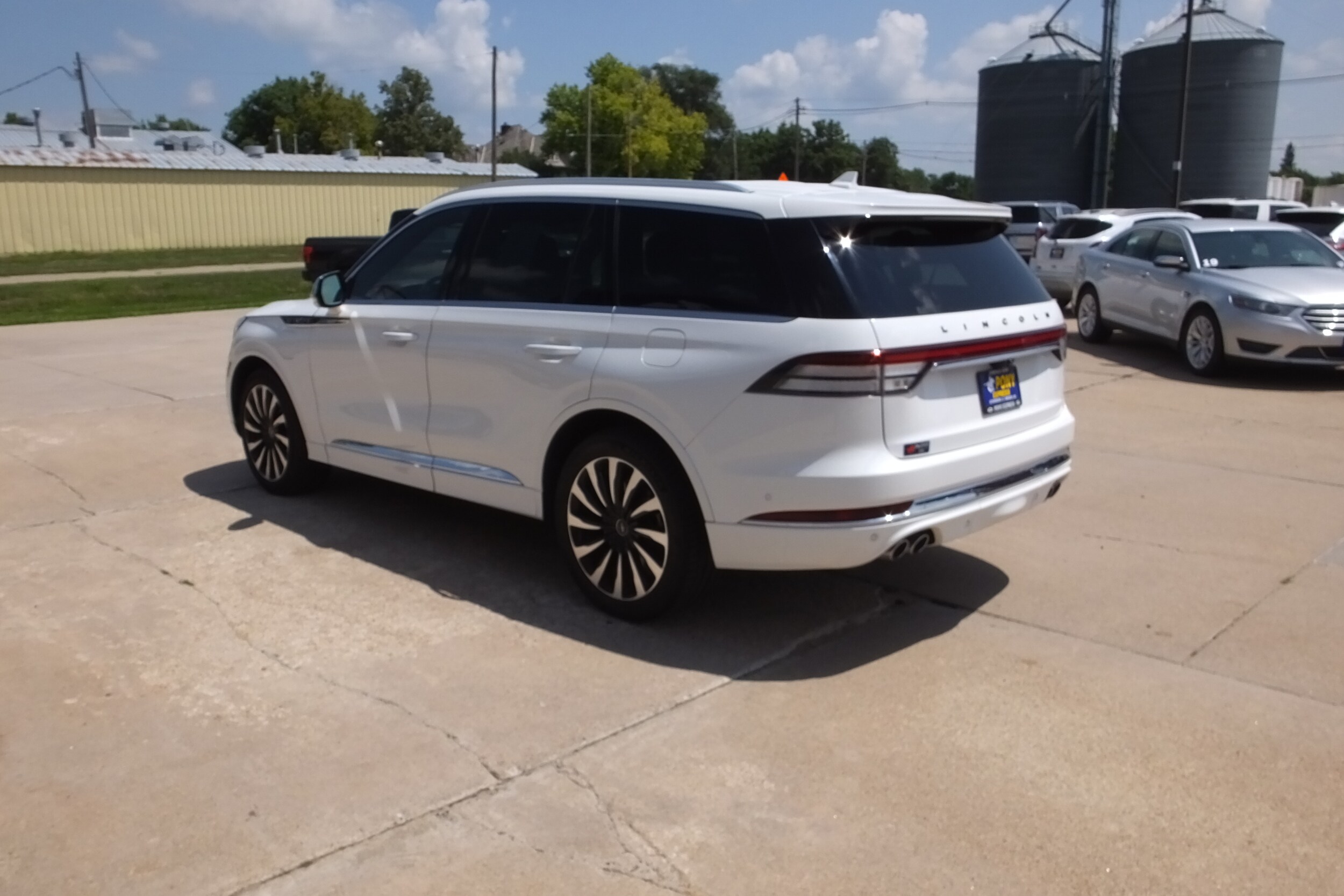 2020 Lincoln Aviator Black Label Grand Touring photo 3