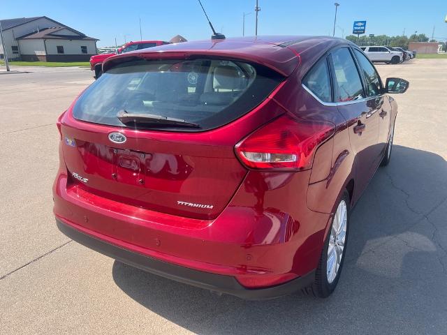 2017 Ford Focus Titanium photo 4