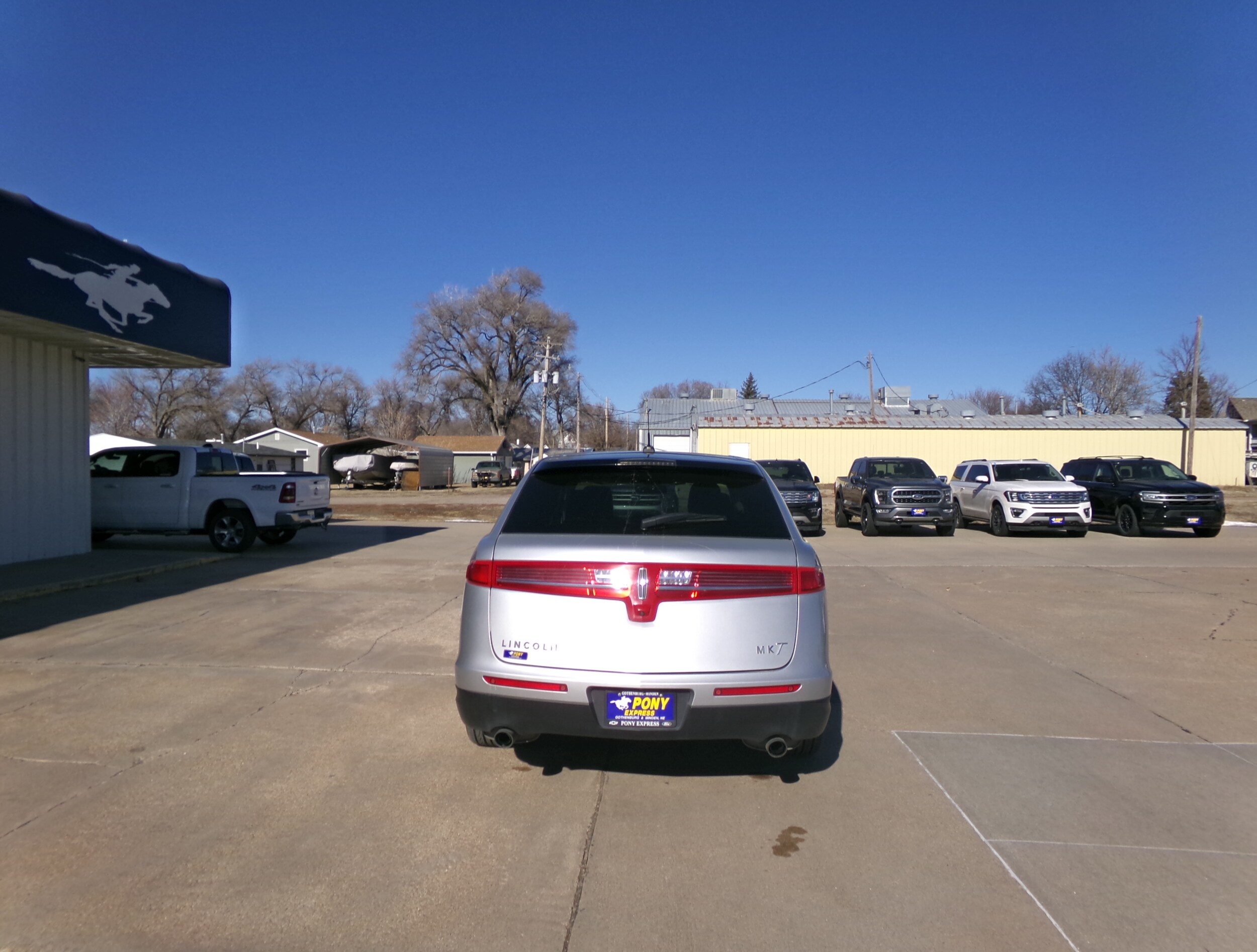 2019 Lincoln MKT Reserve photo 3
