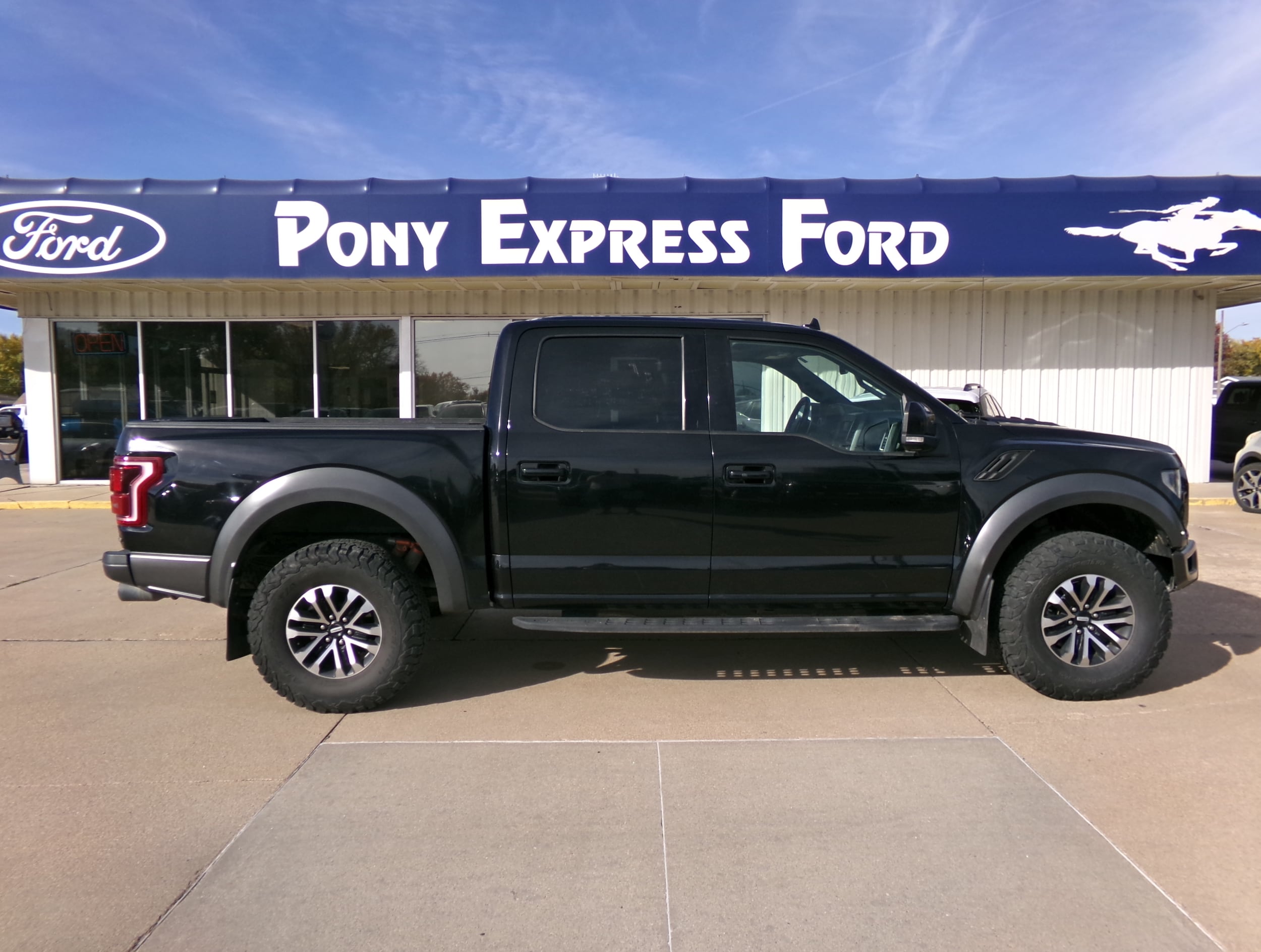 Used 2019 Ford F-150 Raptor with VIN 1FTFW1RG0KFD14438 for sale in Minden, NE