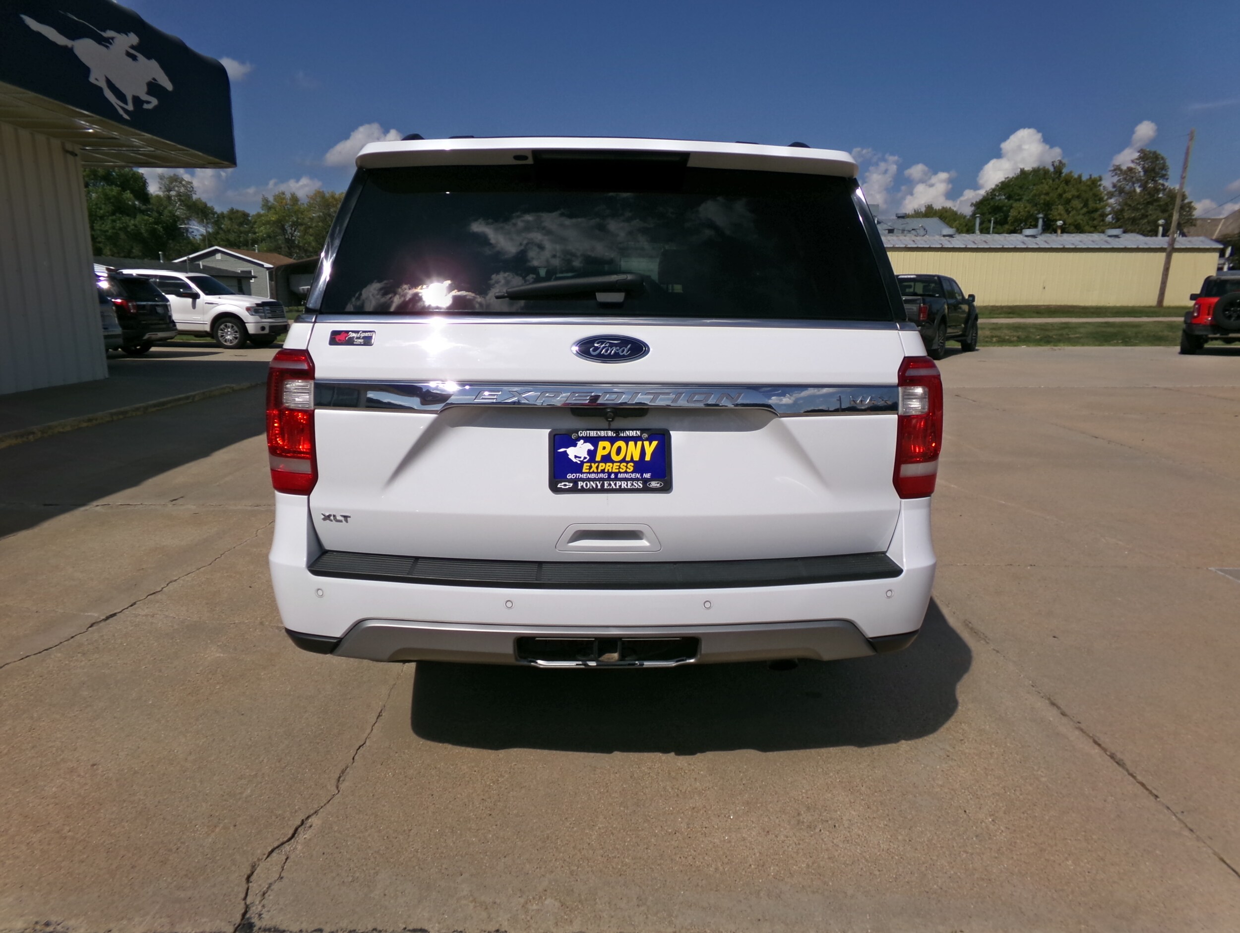2020 Ford Expedition MAX XLT photo 3