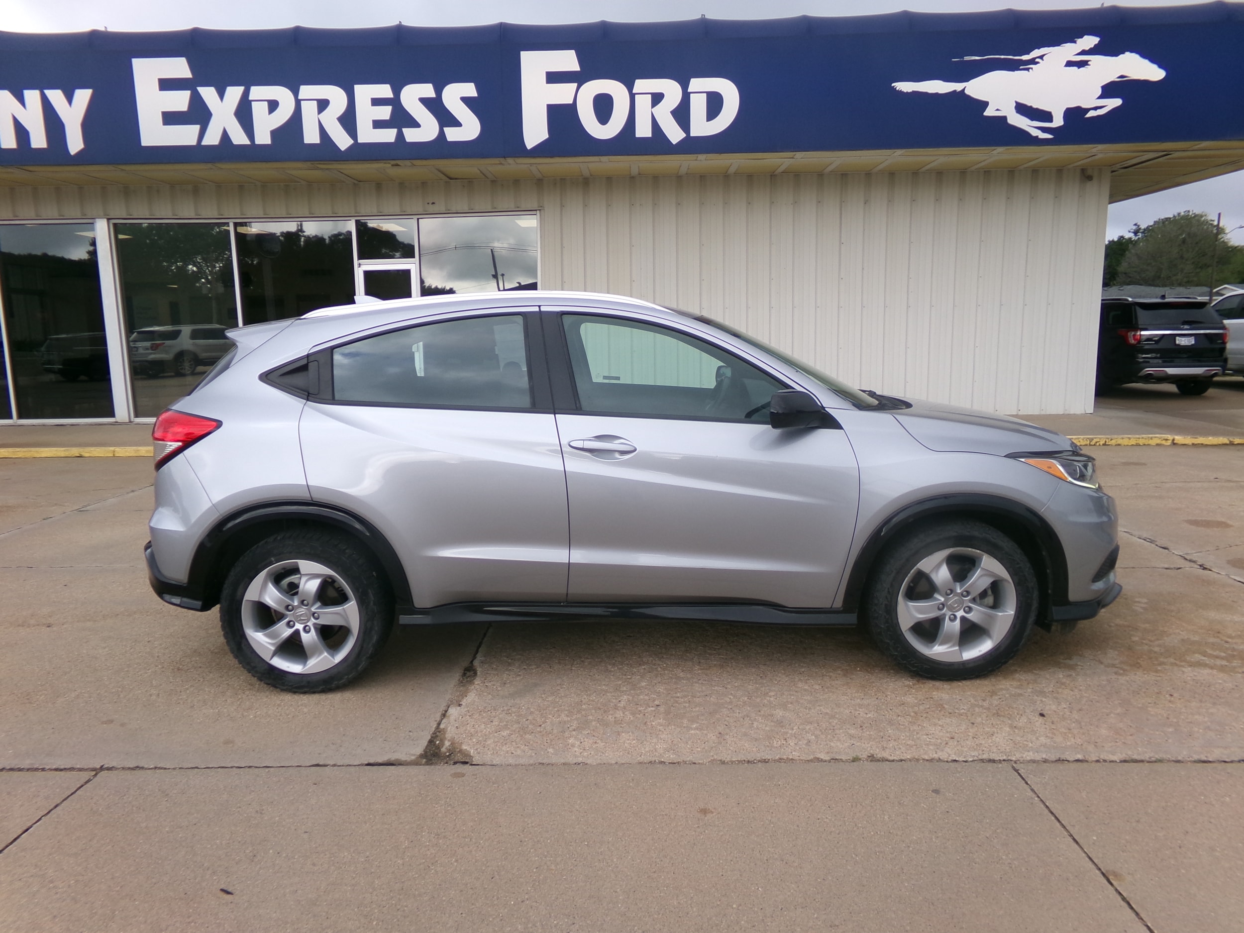 Used 2019 Honda HR-V Sport with VIN 3CZRU6H12KG701448 for sale in Minden, NE