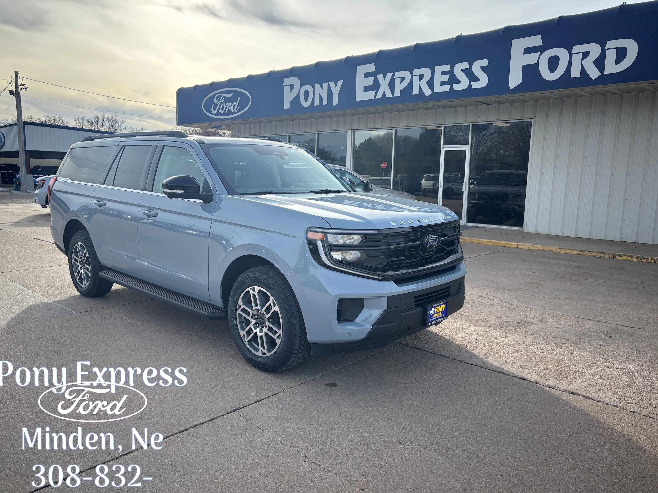 2025 Ford Expedition Active's photo