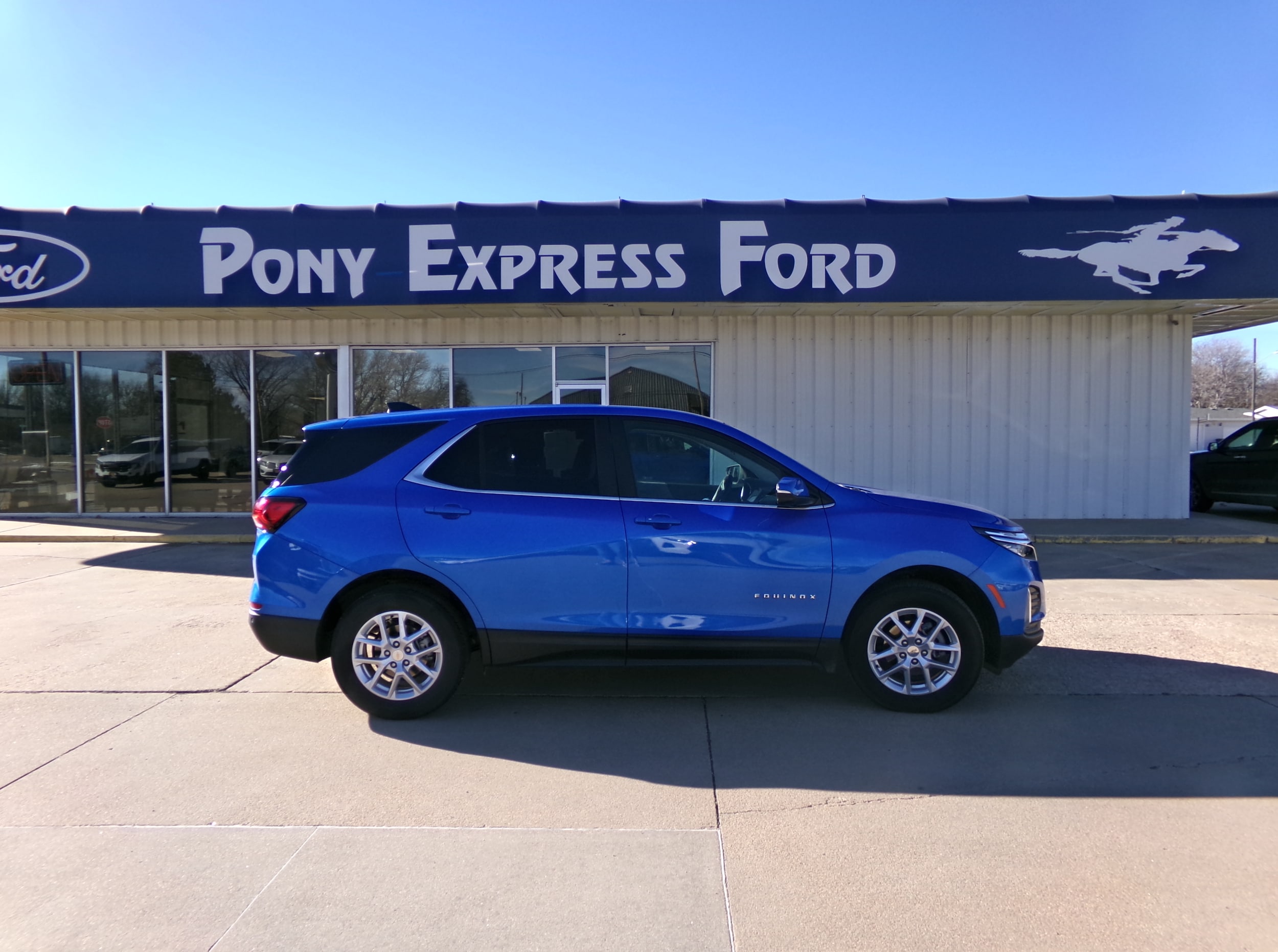 Used 2024 Chevrolet Equinox LT with VIN 3GNAXUEG5RL206564 for sale in Minden, NE