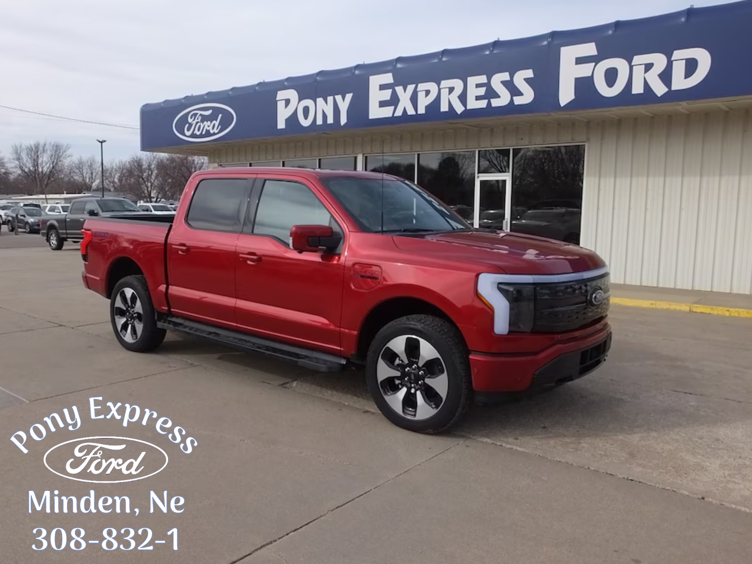2022 Ford F-150 Lightning Platinum's photo