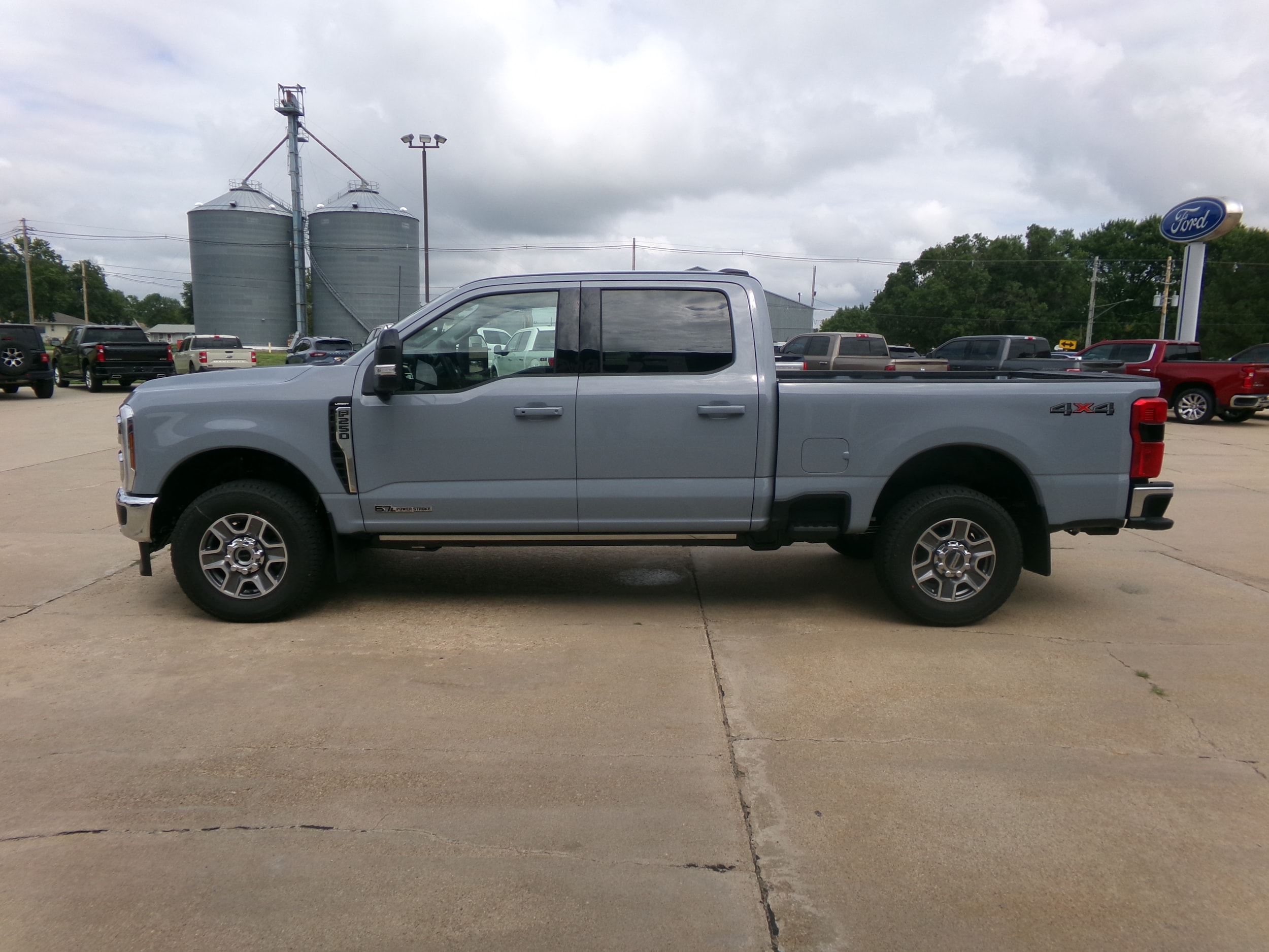 2025 Ford F-250 Super Duty Lariat - Photo 6