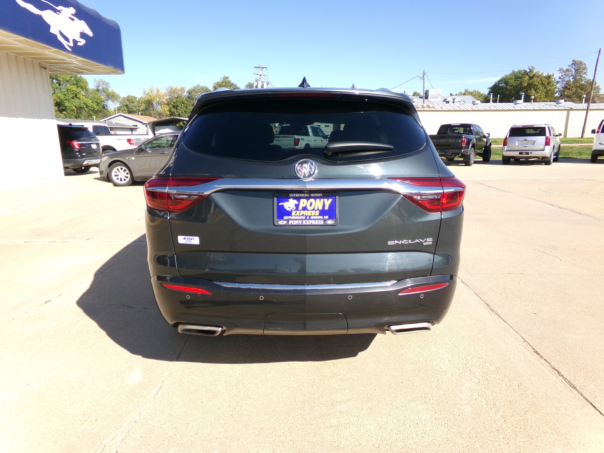 2019 Buick Enclave Essence photo 3