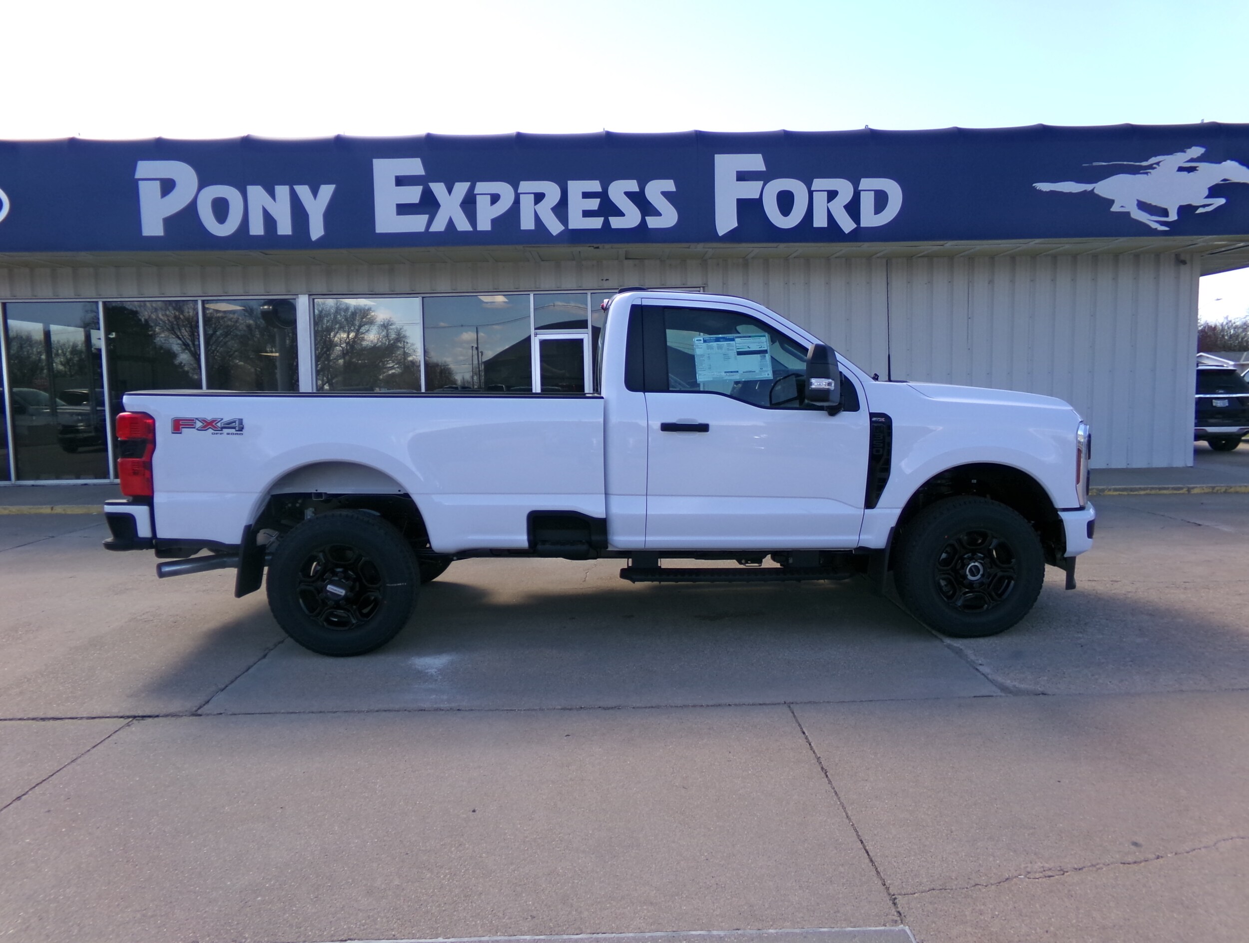 2025 Ford F-350 XL photo 2